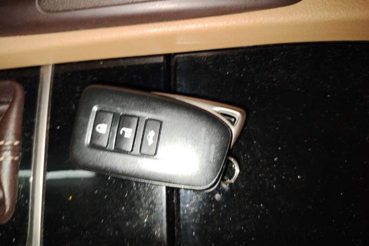 Used Lexus ES 2015 200 Elite Edition Vehicle Key