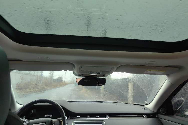 Used Land Rover Range Evoque 2021 Range Rover Velar 249 PS R-Dynamic S Performance Edition