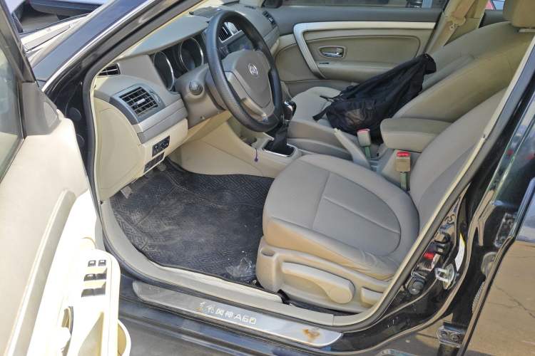 Used Dongfeng Aeolus A60 2014 1.5L Manual Elite Model
