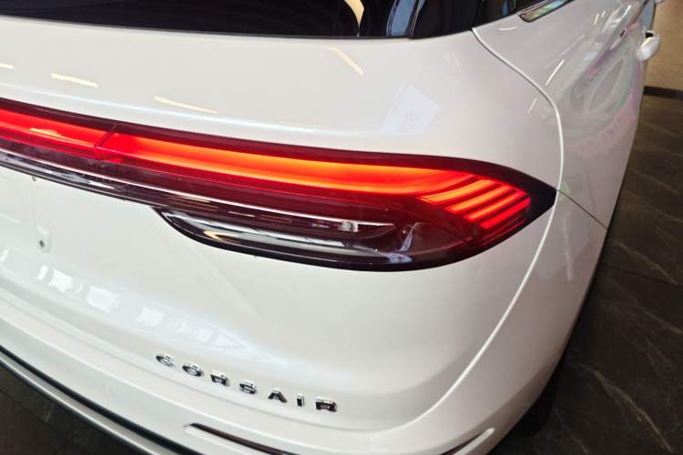 Used Lincoln Corsair 2023 2.0T Two-Wheel Drive Luxury Edition Right Rear Taillight