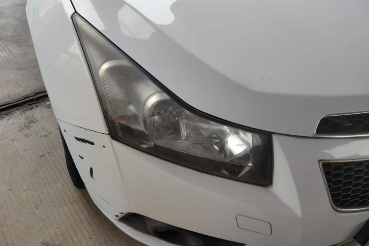 Used Chevrolet Cruze 2013 1.8L SE AT Right Front Headlight