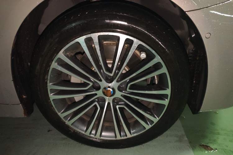 Used BMW 5 Series 2018 Facelifted 530Li Luxury Edition Premium Package
