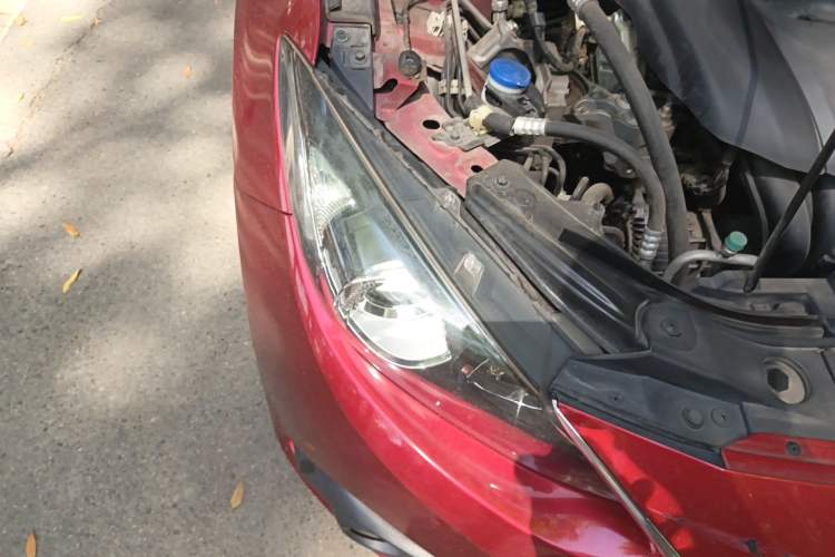 Used Mazda 3 Axela 2016 Sedan 1.5L Automatic Luxury Model