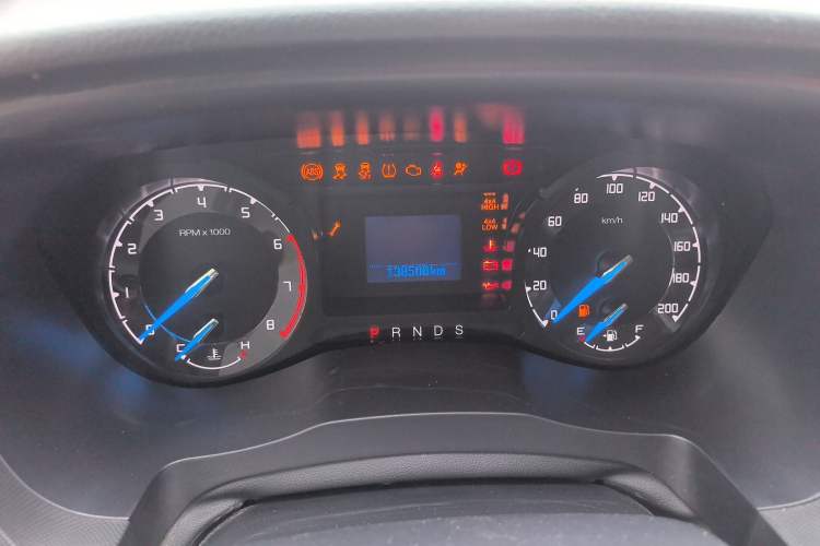 Used Ford Everest 2017 2.0T Gasoline Automatic 4x4 Elite Edition 5 Seats Odometer Close Up