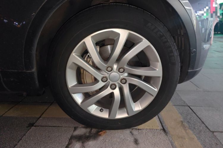 Used Land Rover Discovery 
