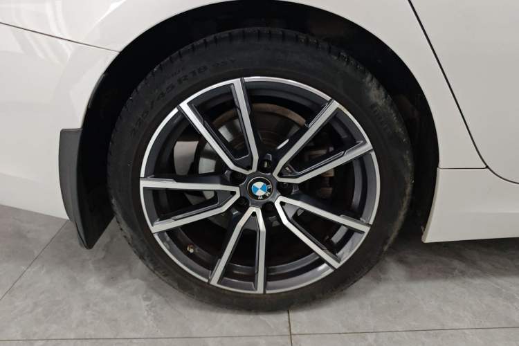 Used BMW 3 Series 2022 Updated 325Li M Sport Package Right Rear Wheel Hub