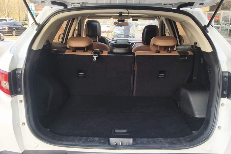 Used Soueast DX7 2016 1.5T Automatic Glory Edition
