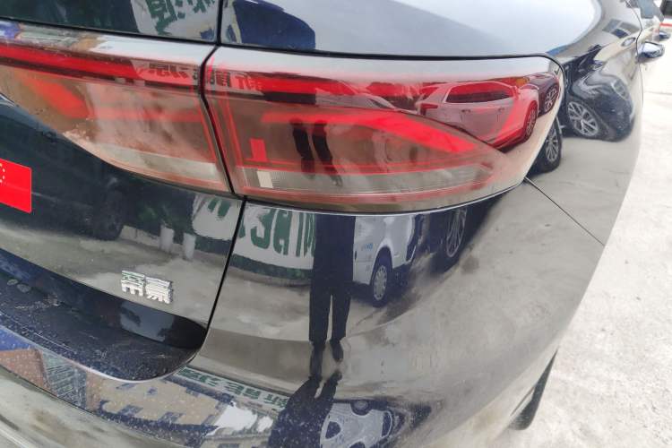 Used Geely Auto Emgrand 2022 4th Generation 1.5L CVT Luxury Model Exterior 3