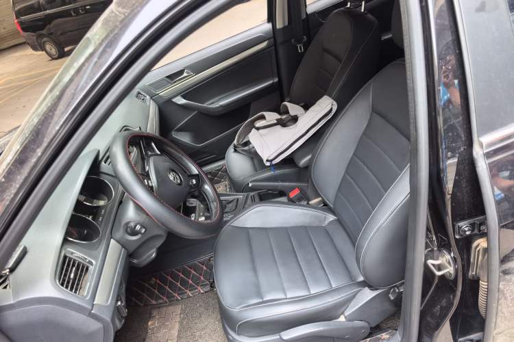 Used Volkswagen Lavida 2017 1.6L Automatic Comfort Edition Left Front Seat