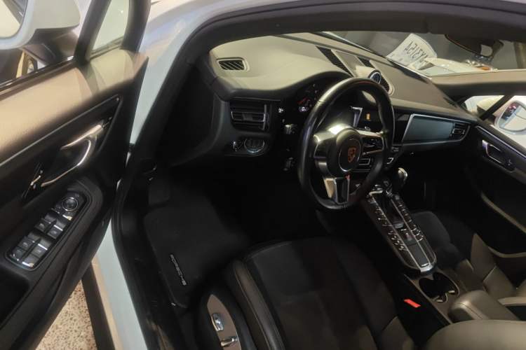 Used Porsche Macan 2018 Macan 2.0T