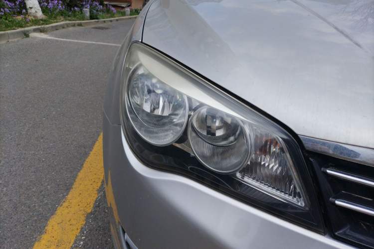 Used Roewe 350 2013 350C 1.5L Automatic Xunyue Edition