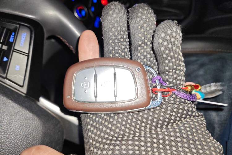 Used Hyundai ix25 2015 2.0L Automatic 4x4 Deluxe DLX