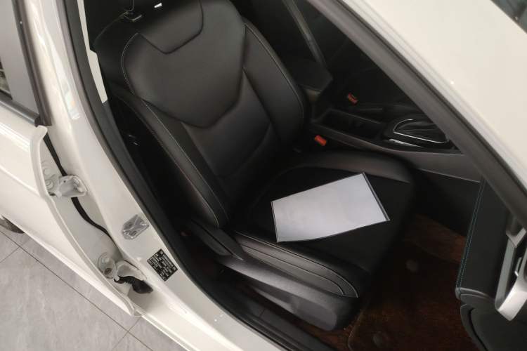 Used Ford Escort 2021 1.5L Automatic Platinum Edition Right Front Seat