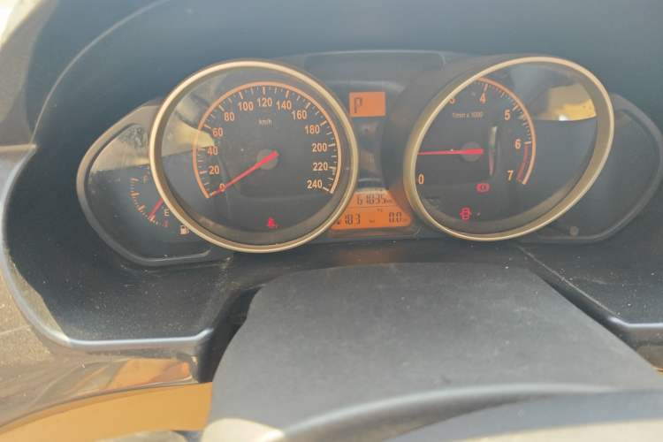 Used Brilliance H330 2013 1.5L Automatic Luxury Model
