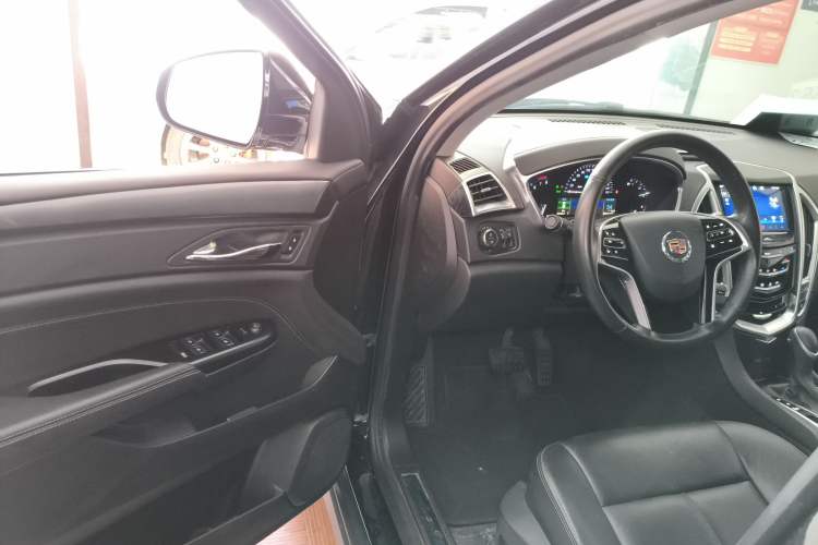 Used Cadillac SRX 2015 3.0L Comfort Version