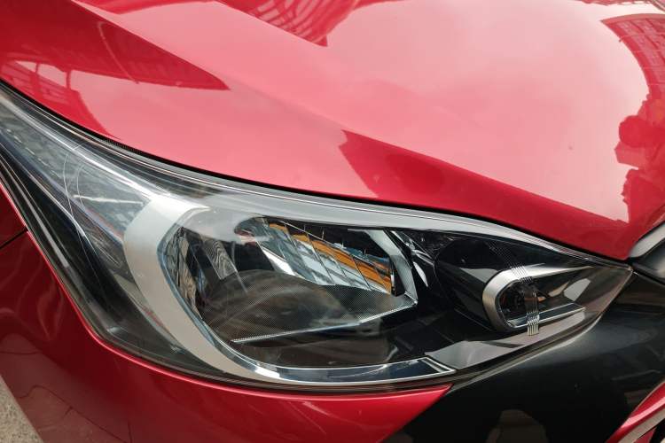 Used Toyota YARiS L Zhi Xuan 2016 Revised 1.5E CVT Charming Edition Right Front Headlight