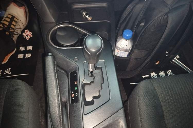 Used Toyota RAV4 2016 2.0L CVT Two-Wheel Drive Comfort Edition China V Standard