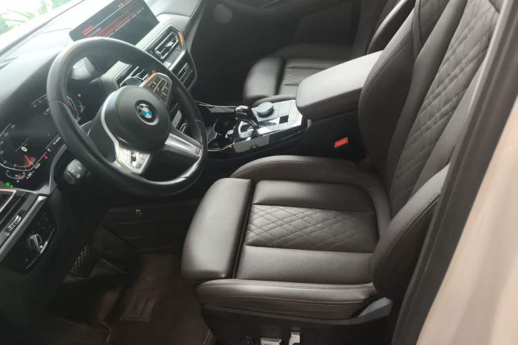 Used BMW X3 2023 xDrive30i Leading Model M Night Edition Package Left Front Seat