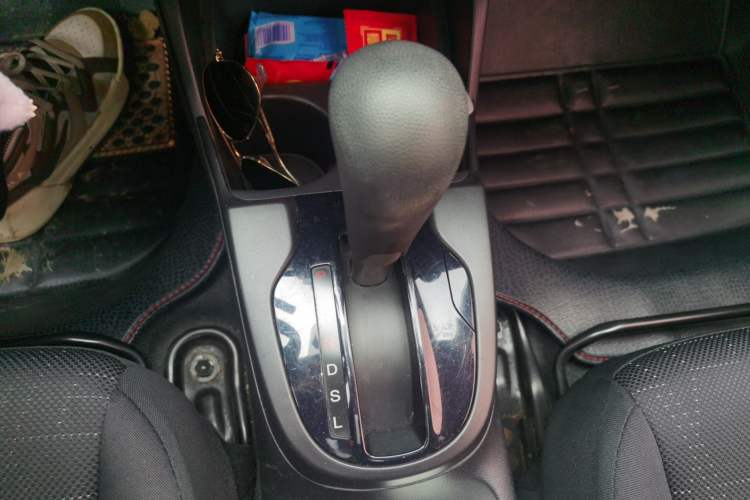 Used Honda Fit 2016 1.5L LXS CVT Comfort Sunroof Version Gear Lever