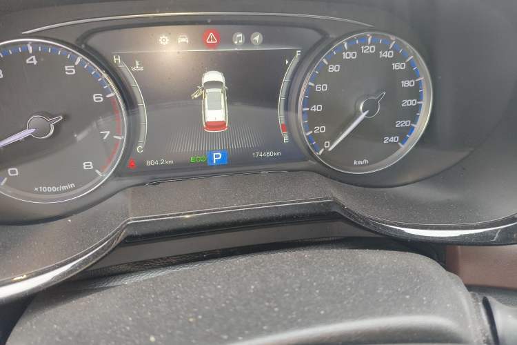 Used GAC Trumpchi GS8 2017 320T Two-Wheel Drive Luxury Smart Connectivity Version (7 Seats) Odometer Close Up