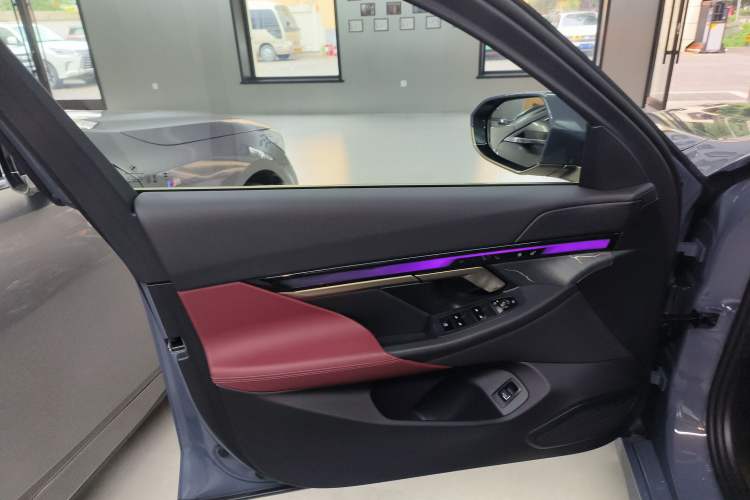 Used BMW i5 2024 eDrive 35L M Sport Package
