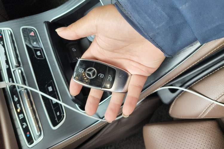 Used Mercedes-Benz E-Class 2022 Second Facelift E 260 L Sport Edition
