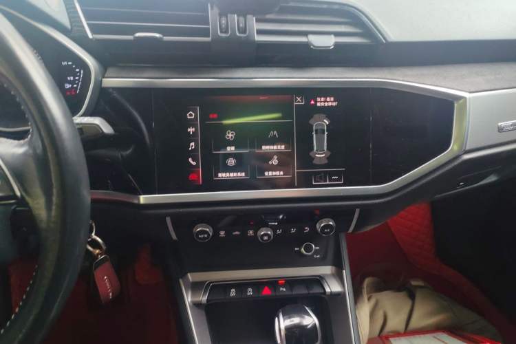 Used Audi Q3 2019 35 TFSI Advanced Dynamic Edition Audio And AC Panel