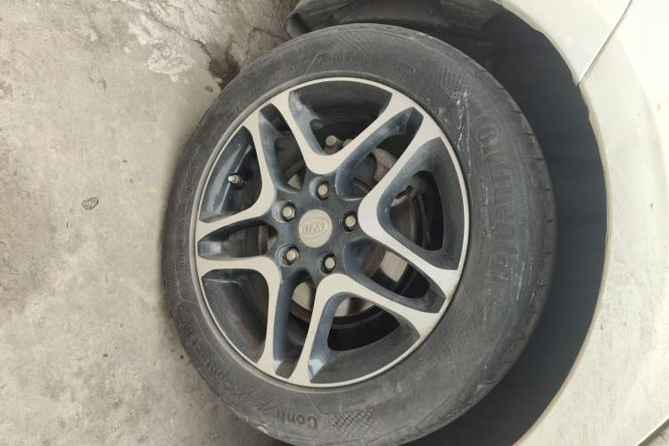 Used BYD G5 2014 1.5TID Automatic Flagship Model