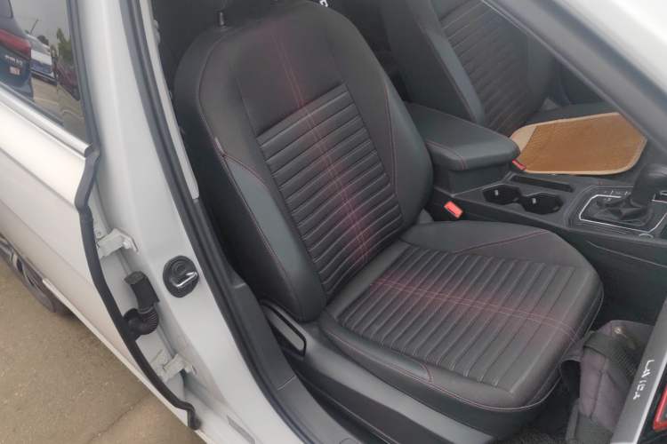 Used Volkswagen Lavida 2023 280TSI DSG Starry Sky Deluxe Edition Right Front Seat