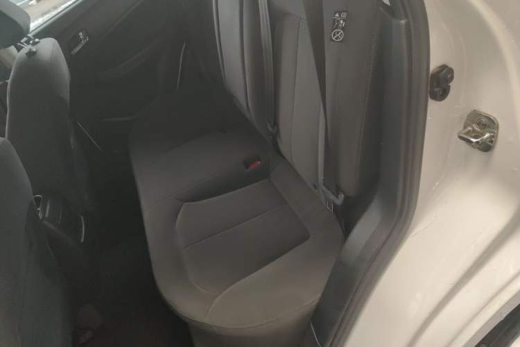 Used Venucia T70 2015 2.0L CVT Smart Choice Edition