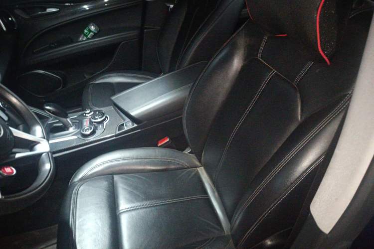 Used Alfa Romeo Stelvio 2017 2.0T 200HP Elite Edition