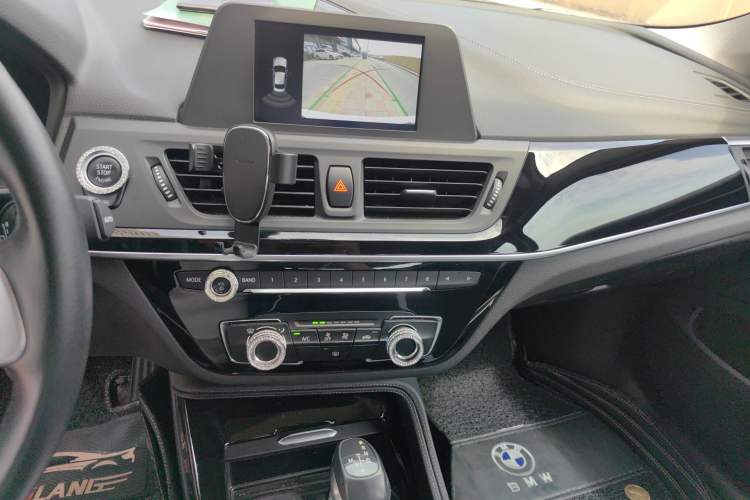 Used BMW 1 Series 2018 Facelifted 118i Sport Edition Audio And AC Panel