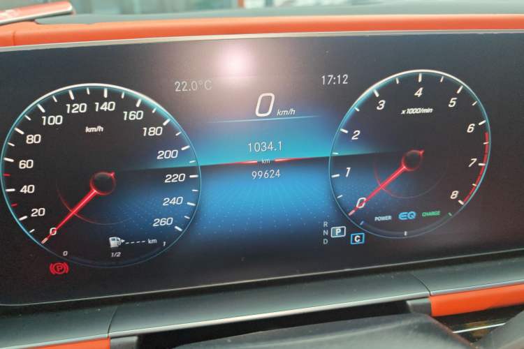 Used Mercedes-Benz GLS 2022 GLS 450 4MATIC Stylish Model Odometer Close Up