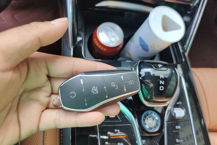 Used BYD Tang New Energy 2022 DM-p 215KM Four-Wheel Drive Flagship Model Vehicle Key