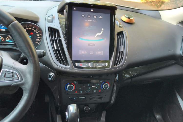 Used Ford Kuga 2019 EcoBoost 245 4x4 Prestige Plus Model China VI Standard Audio And AC Panel