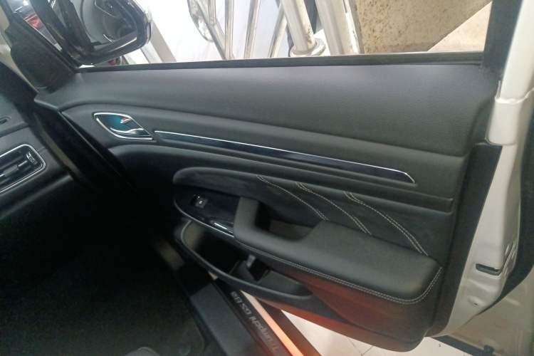 Used GAC Trumpchi GS8 2020 GS8S 390T Two-Wheel Drive Luxury Smart Connectivity Version