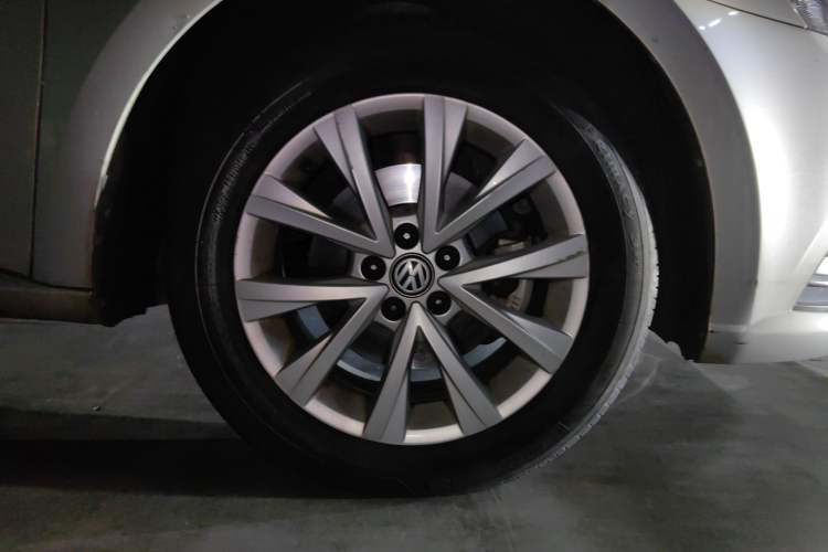 Used Volkswagen Lavida 2017 1.6L Automatic Comfort Edition