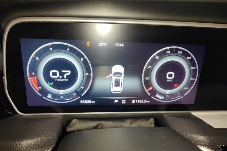 Used Hongqi HS5 2019 2.0T Smart Connect Flagship All-Wheel-Drive Version Instrument Cluster