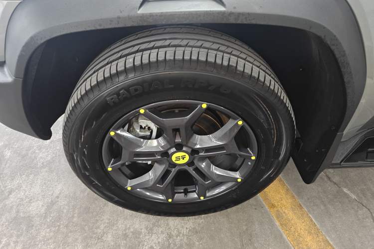 Used JETOUR Shanhai Traveler C-DM 2024 C-DM 129KM Linye Edition Left Front Wheel Hub