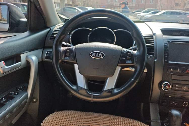 Used Kia Sorento 2012 2.4L Gasoline Luxury Edition
