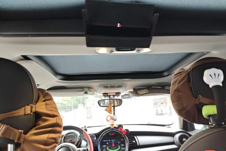 Used MINI 2017 1.5T COOPER Ice Blue Limited Edition Five-Door Version Headliner