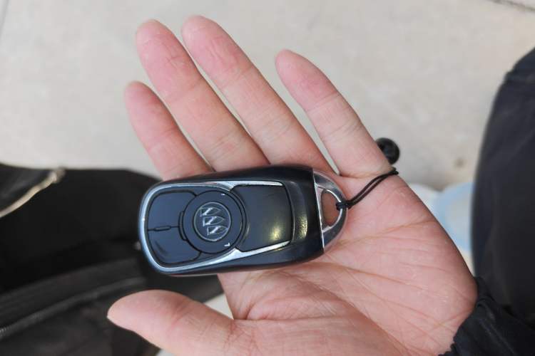 Used Buick GT 2017 15N Automatic Elite Version