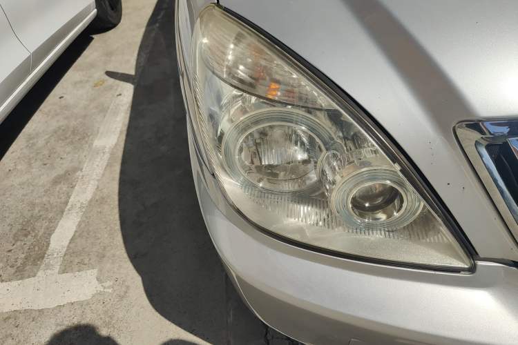 Used Buick GL8 2014 2.4L Classic Edition Right Front Headlight