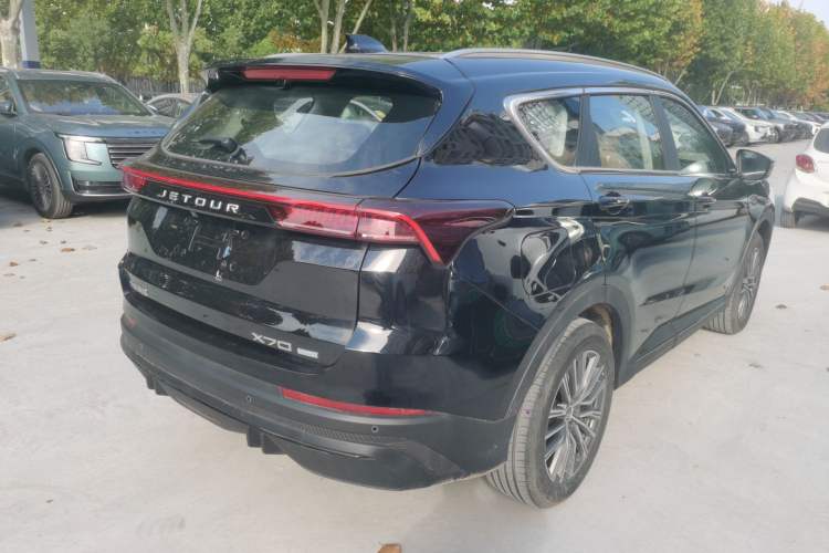 Used JETOUR X70 C-DM 2024 Landwind PRO 7-Seater
