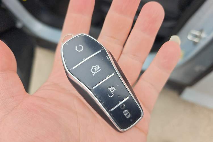 Used BYD Qin L 2024 DM-i 120KM Beyond Model Interior 1