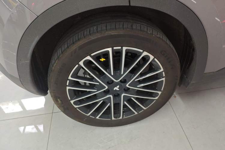 Used firefly 2025 Illuminated Edition
