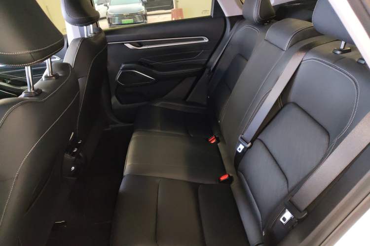 Used Geely Auto Emgrand 2023 4th Generation Champion Edition 1.5L CVT Luxury Model Left Rear Seat