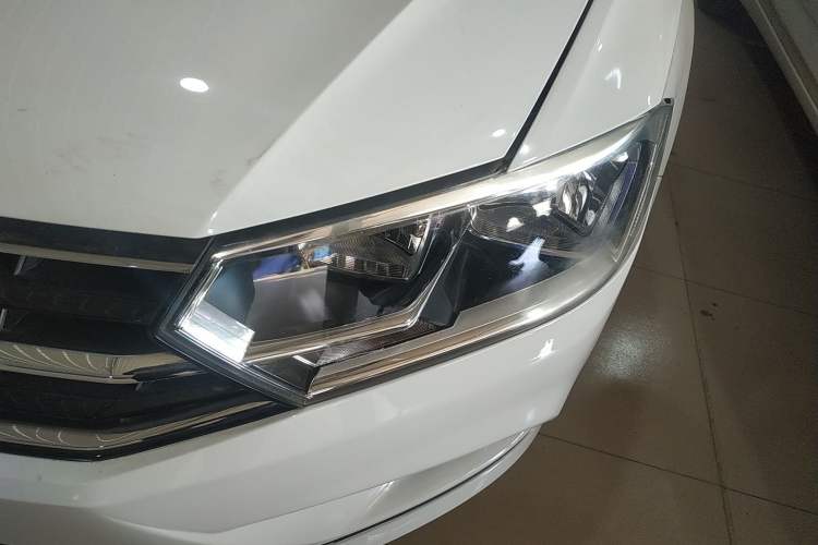 Used Volkswagen Bora 2016 1.6L Automatic Fashion Model