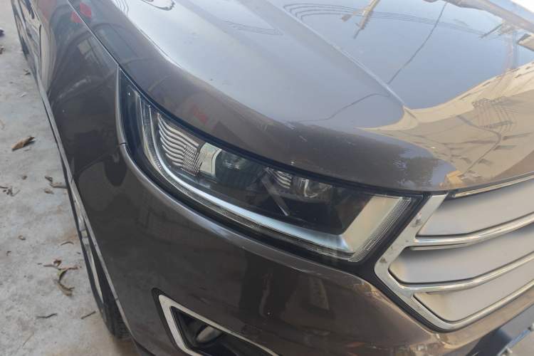 Used Ford Edge 2016 EcoBoost 245 Two-Wheel-Drive Titanium 7-Seater
