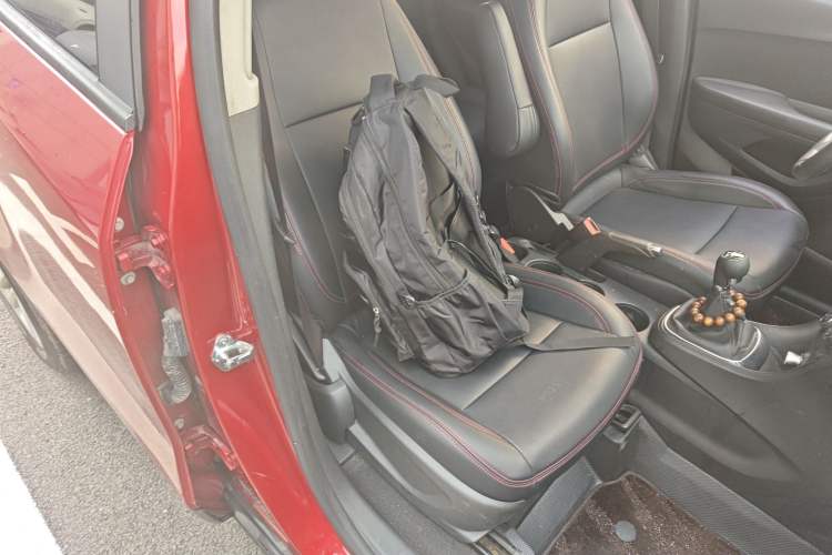 Used Chevrolet Trax 2016 1.4T Manual Two-Wheel Drive Comfort Version with Sunroof
